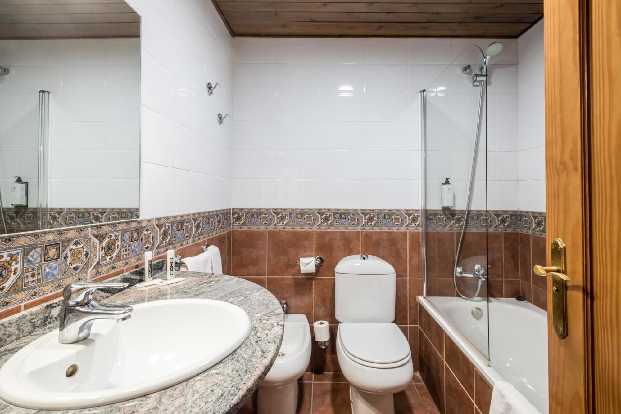 Hotel AA Beret Vielha e Mijaran Buitenkant foto
